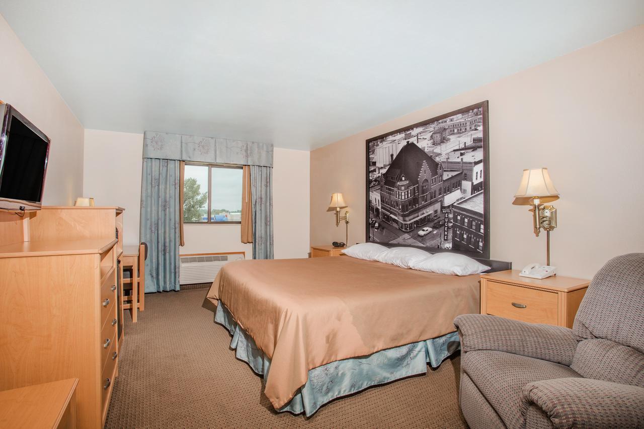 מלון Super 8 By Wyndham Monroe Wi מראה חיצוני תמונה